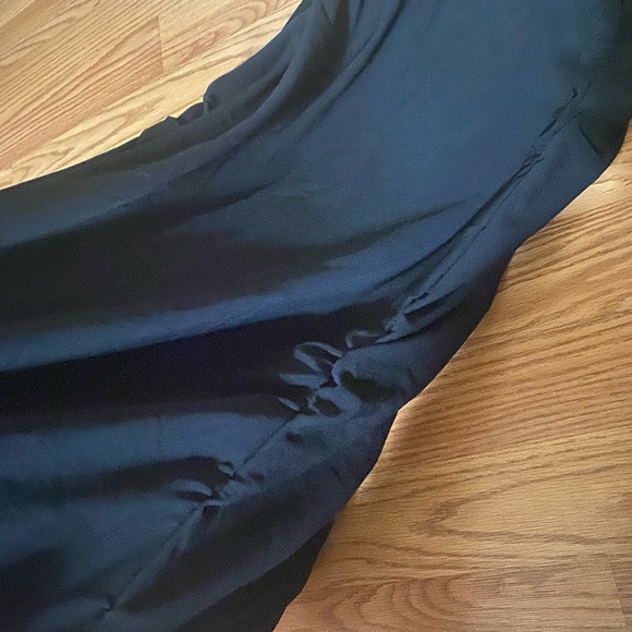 Windsor Mid to calf length body dress - Picture 6 of 6